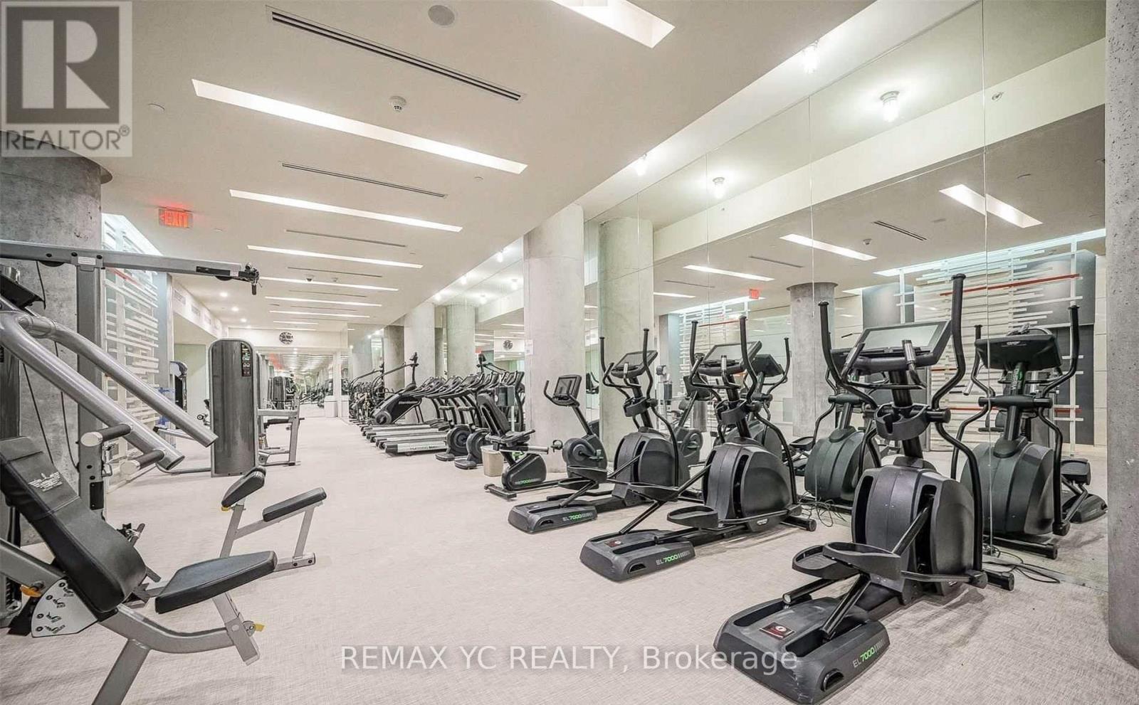 2102 - 15 Grenville Street, Toronto, Ontario  M4Y 1B9 - Photo 15 - C12992736