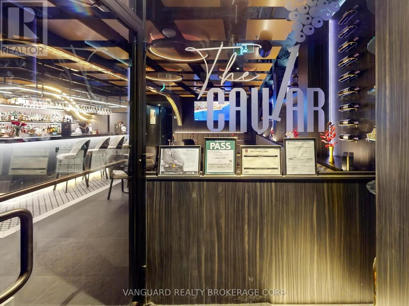 107, 108 & 1010 - 1 Yorkville Avenue, Toronto, Ontario M4W 1L1 - Photo 12 - C12992750