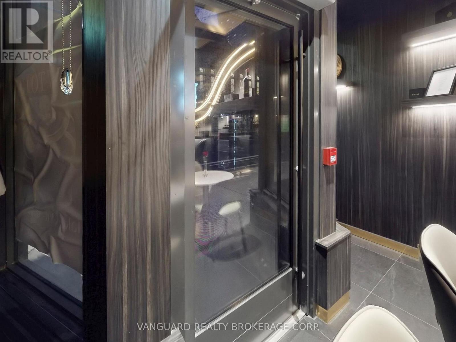 107, 108 & 1010 - 1 Yorkville Avenue, Toronto, Ontario M4W 1L1 - Photo 25 - C12992750