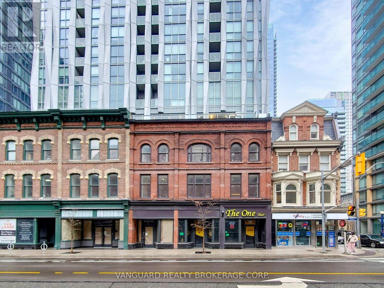 107, 108 & 1010 - 1 Yorkville Avenue, Toronto, Ontario M4W 1L1 - Photo 3 - C12992750