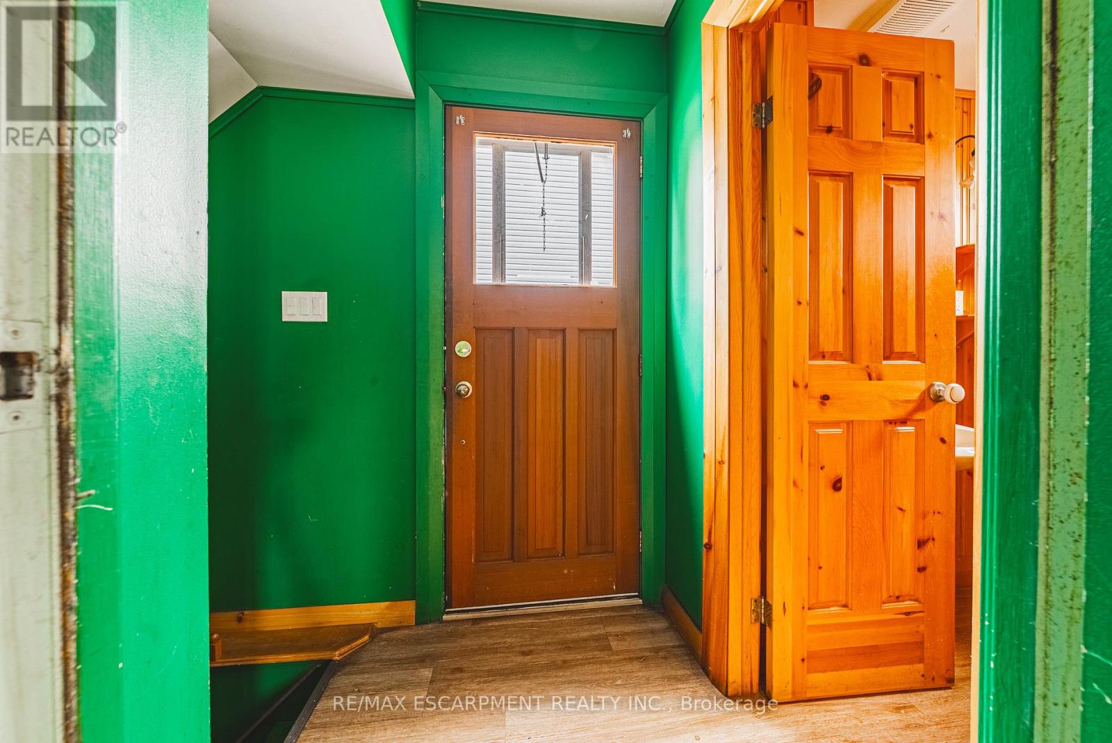 27 Glenview Court, Hamilton, Ontario  L9C 6H7 - Photo 16 - X12888338