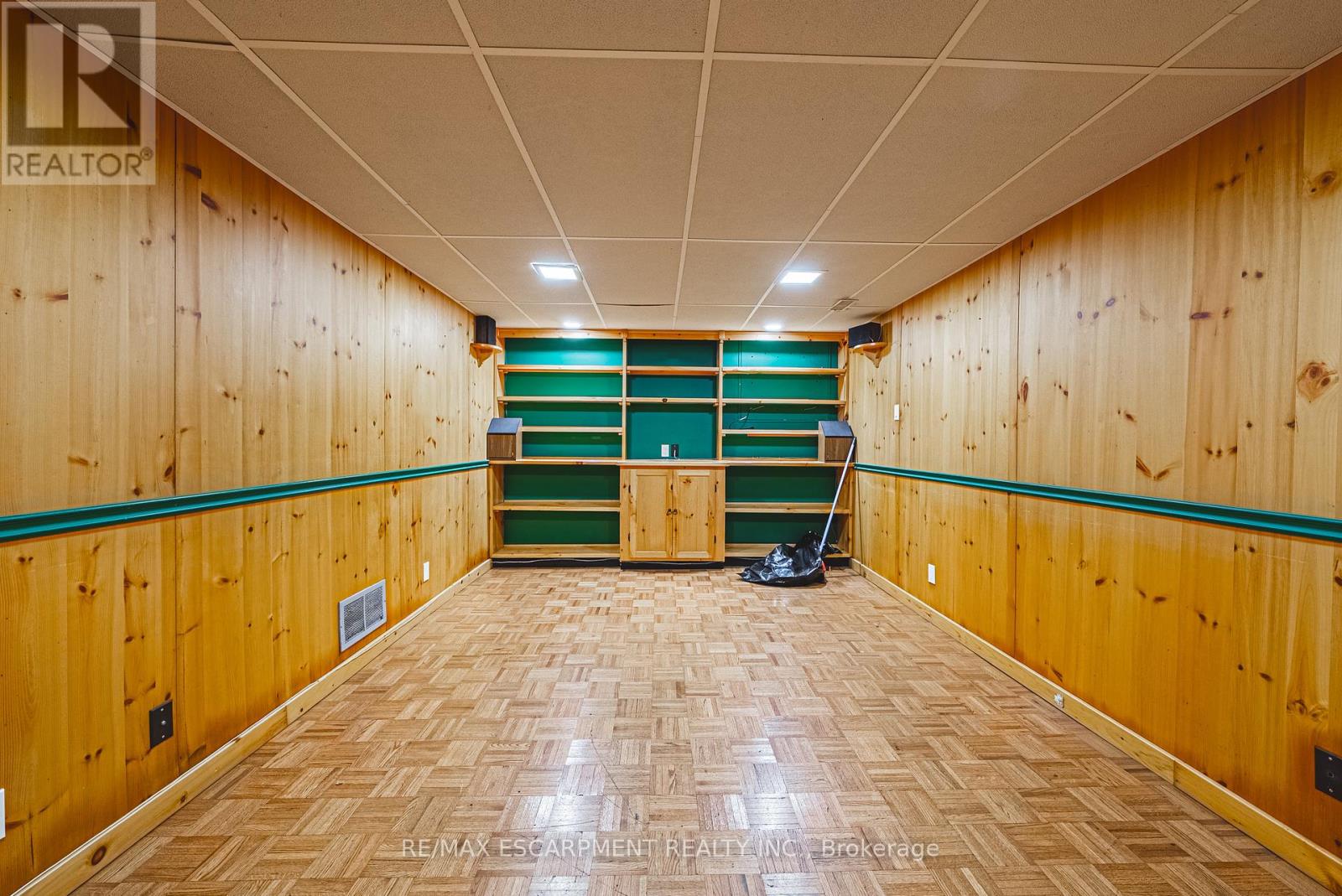 27 Glenview Court, Hamilton, Ontario  L9C 6H7 - Photo 18 - X12888338