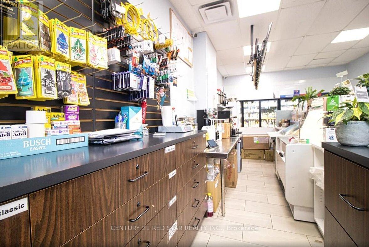 410 Queen Street, Chatham-Kent, Ontario  N7M 2H9 - Photo 8 - X12987570