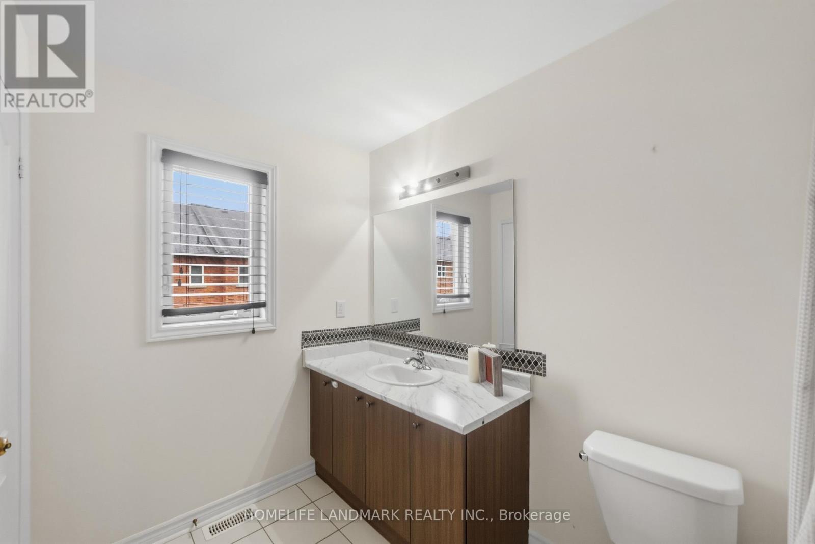 1712 Carousel Drive, Pickering, Ontario  L1X 0C1 - Photo 25 - E12992526