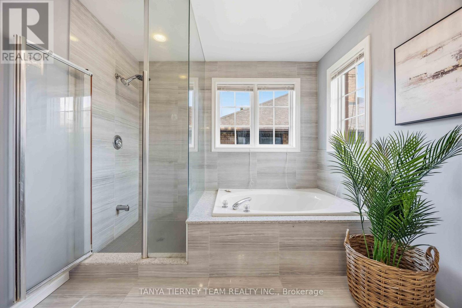 467 Oakwood Drive, Pickering, Ontario  L1W 2M8 - Photo 24 - E12992532