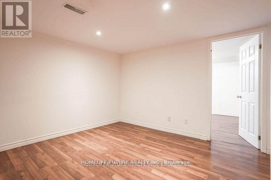 Bsmt - 48 Farmcrest Drive, Toronto, Ontario  M1T 1B9 - Photo 9 - E12992572