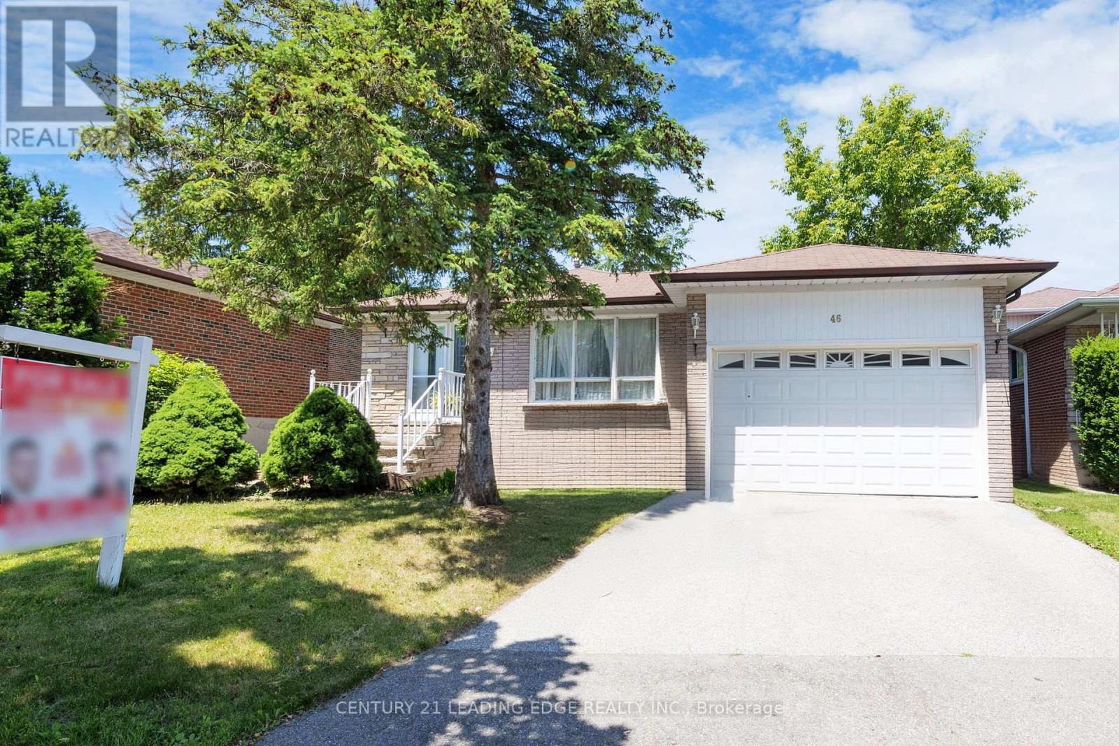46 Budworth Drive, Toronto, Ontario  M1E 3H9 - Photo 2 - E12992576