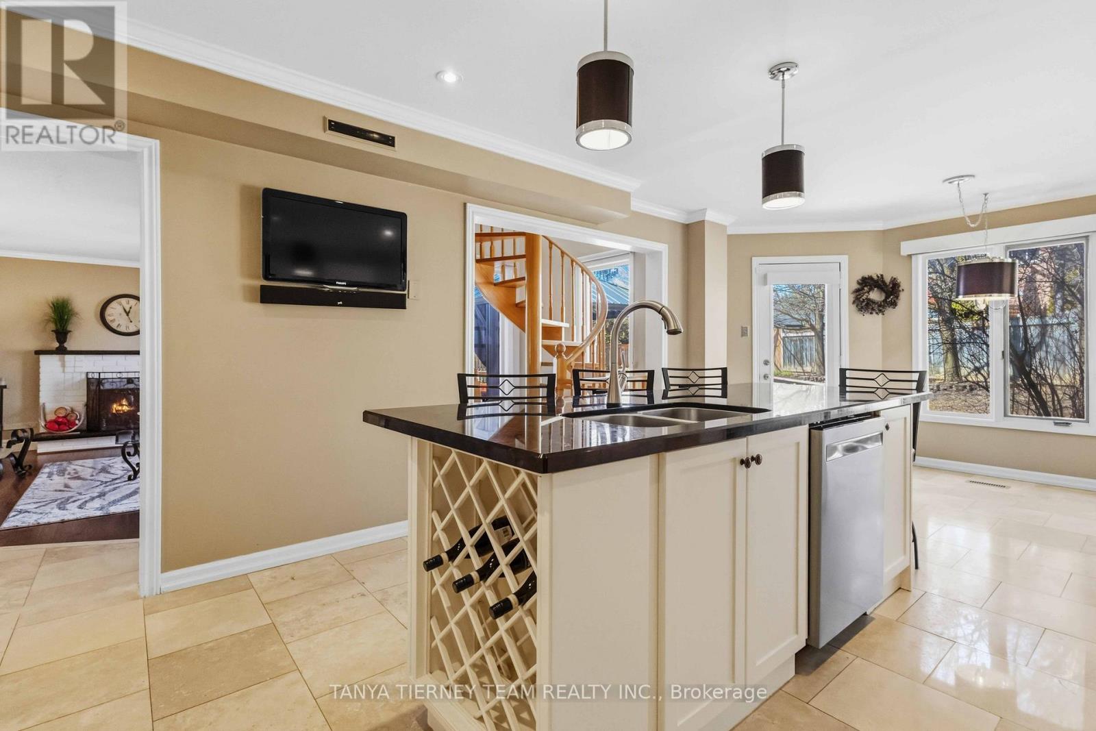 50 Lipton Crescent, Whitby, Ontario  L1R 1W7 - Photo 18 - E12992722