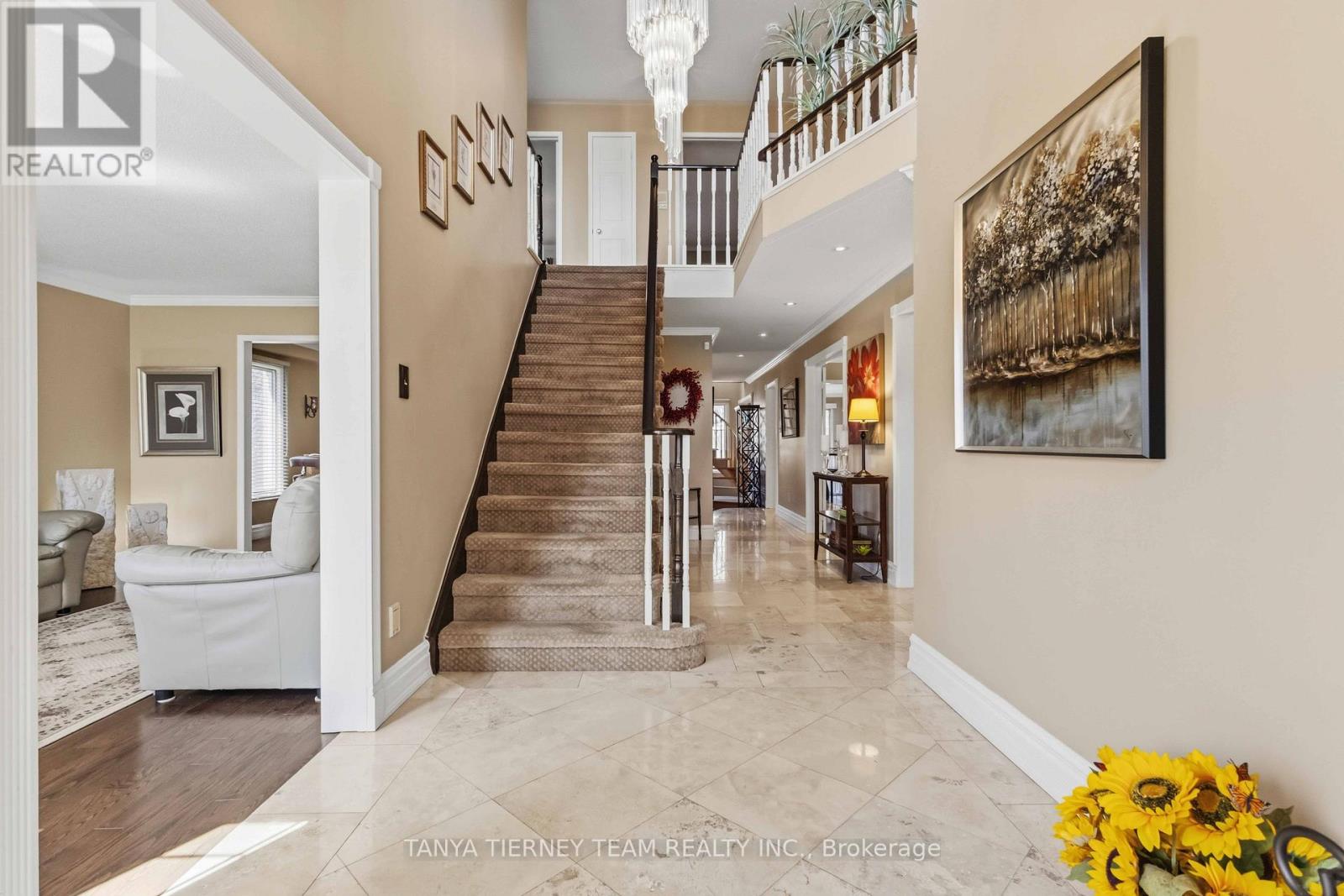 50 Lipton Crescent, Whitby, Ontario  L1R 1W7 - Photo 6 - E12992722