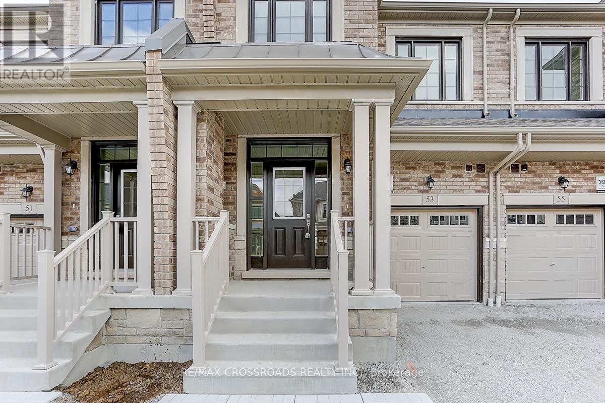 53 VELVET DRIVE, Whitby, Ontario