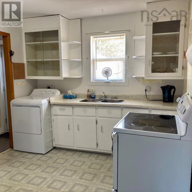 777 Forsyth Street, New Waterford, Nova Scotia  B1H 2Y6 - Photo 11 - 202606696