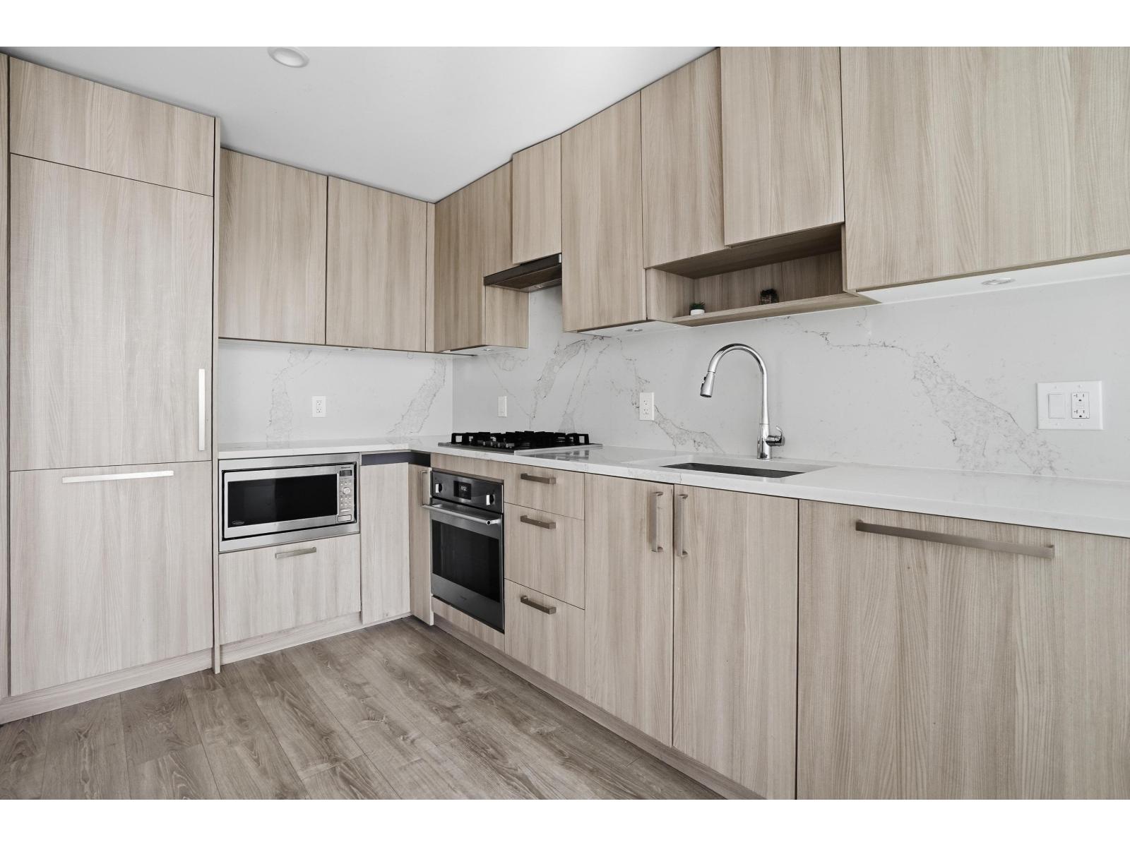 1108 13350 Central Avenue, Surrey, British Columbia  V3T 0S1 - Photo 7 - R3108076