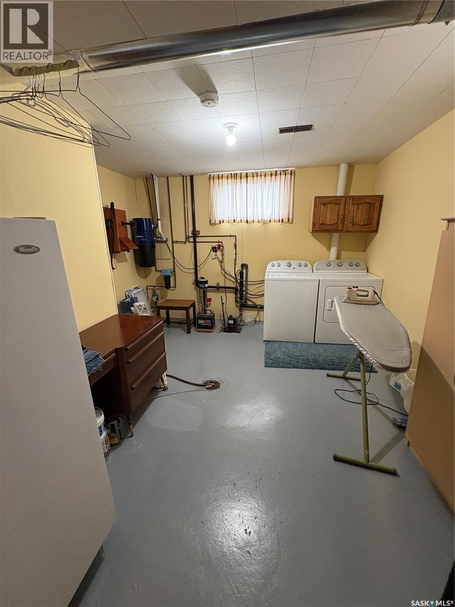 109 Road Avenue, Langenburg, Saskatchewan  S0A 2A0 - Photo 28 - SK032789