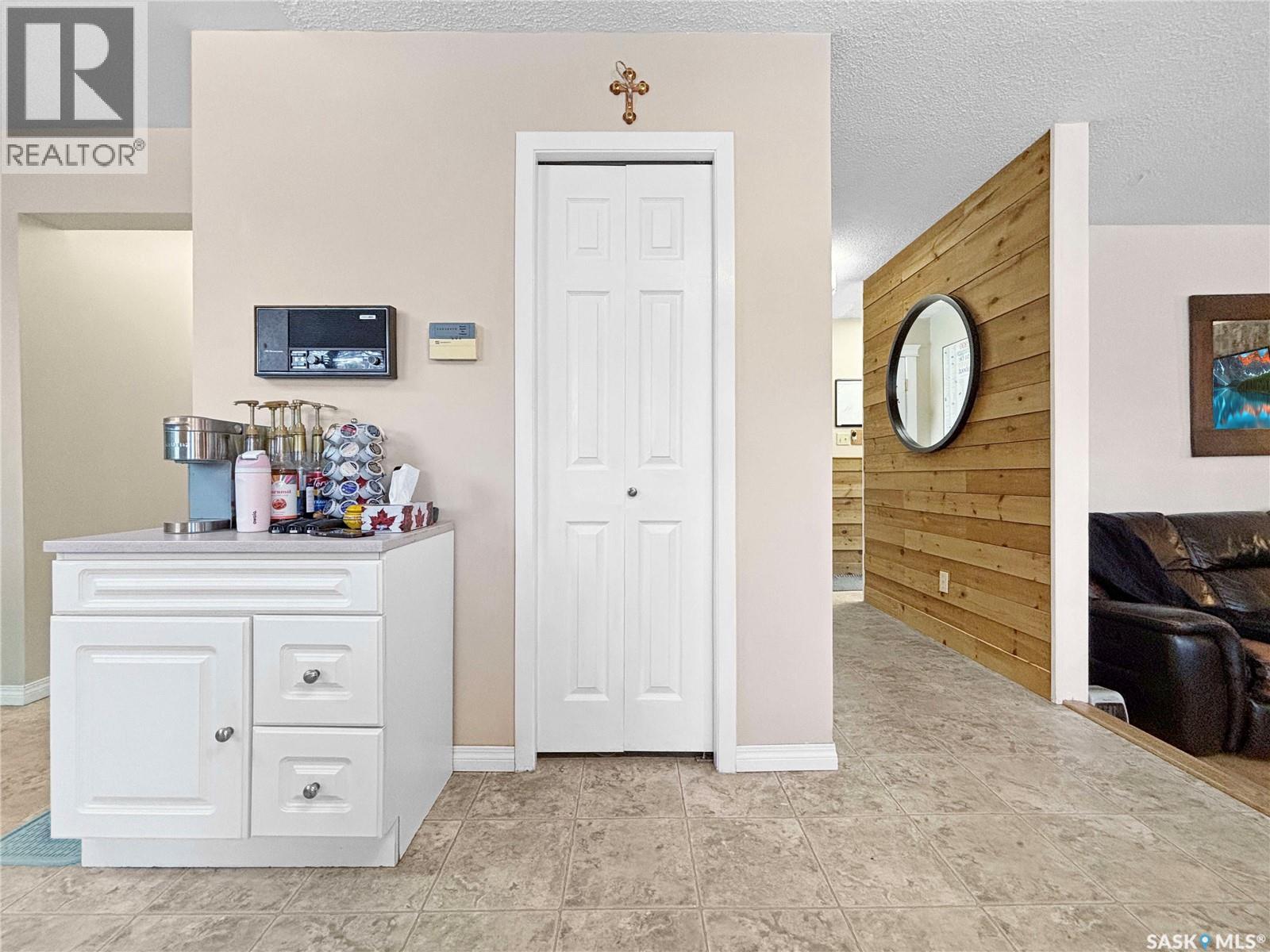 302 Nokomis Place, Saskatoon, Saskatchewan  S7K 5E2 - Photo 10 - SK032788