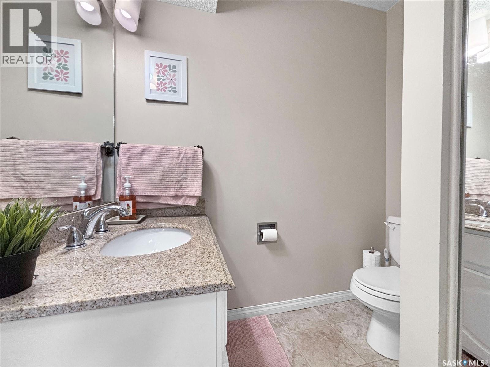 302 Nokomis Place, Saskatoon, Saskatchewan  S7K 5E2 - Photo 14 - SK032788