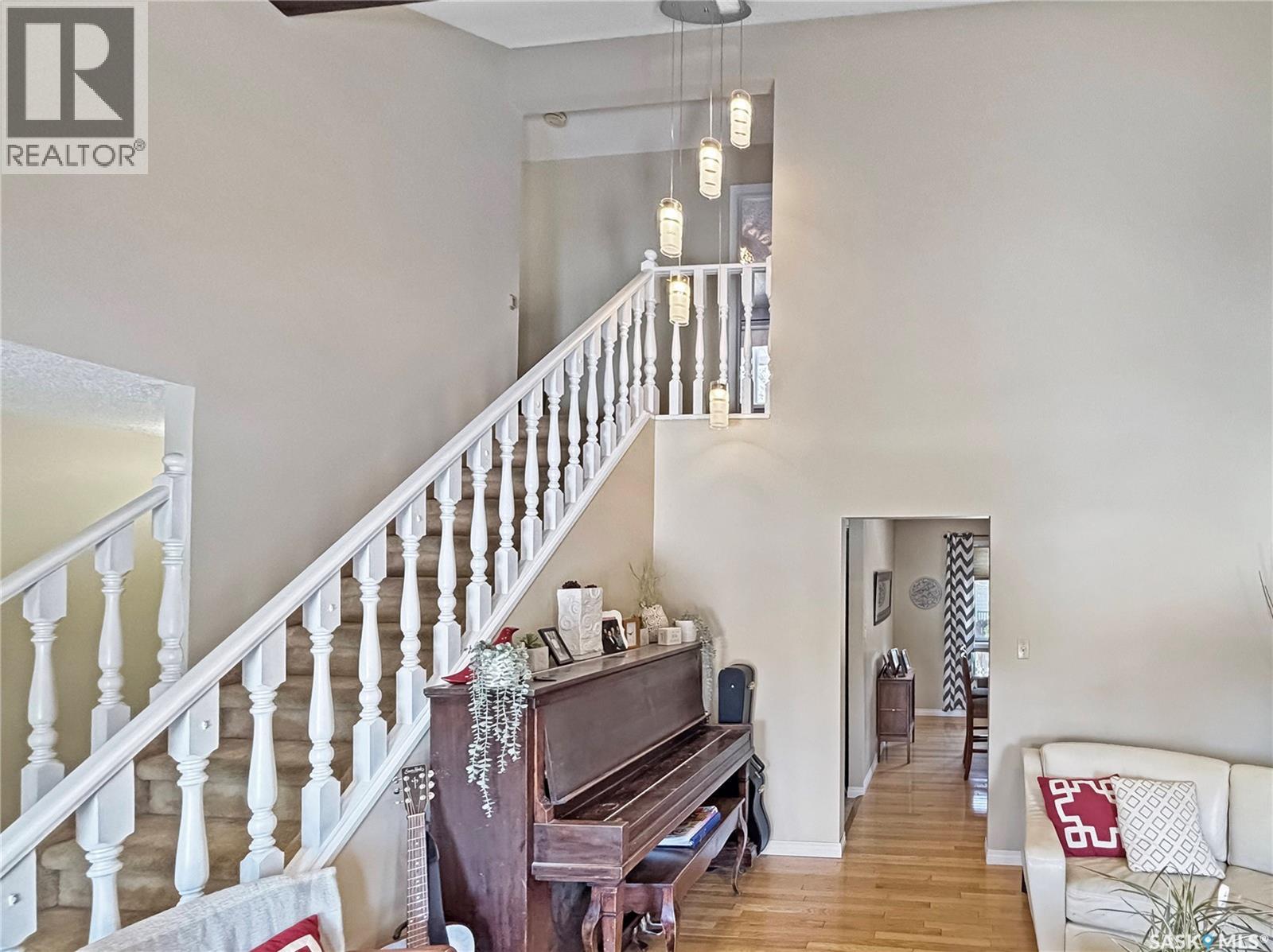 302 Nokomis Place, Saskatoon, Saskatchewan  S7K 5E2 - Photo 4 - SK032788