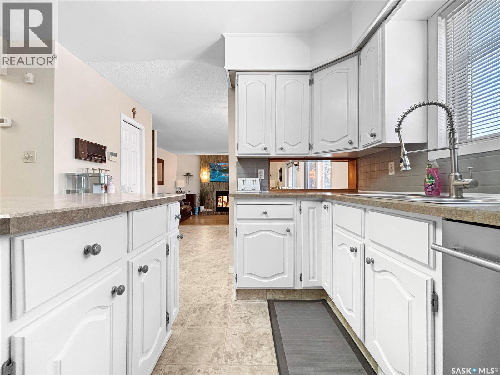 302 Nokomis Place, Saskatoon, Saskatchewan  S7K 5E2 - Photo 9 - SK032788