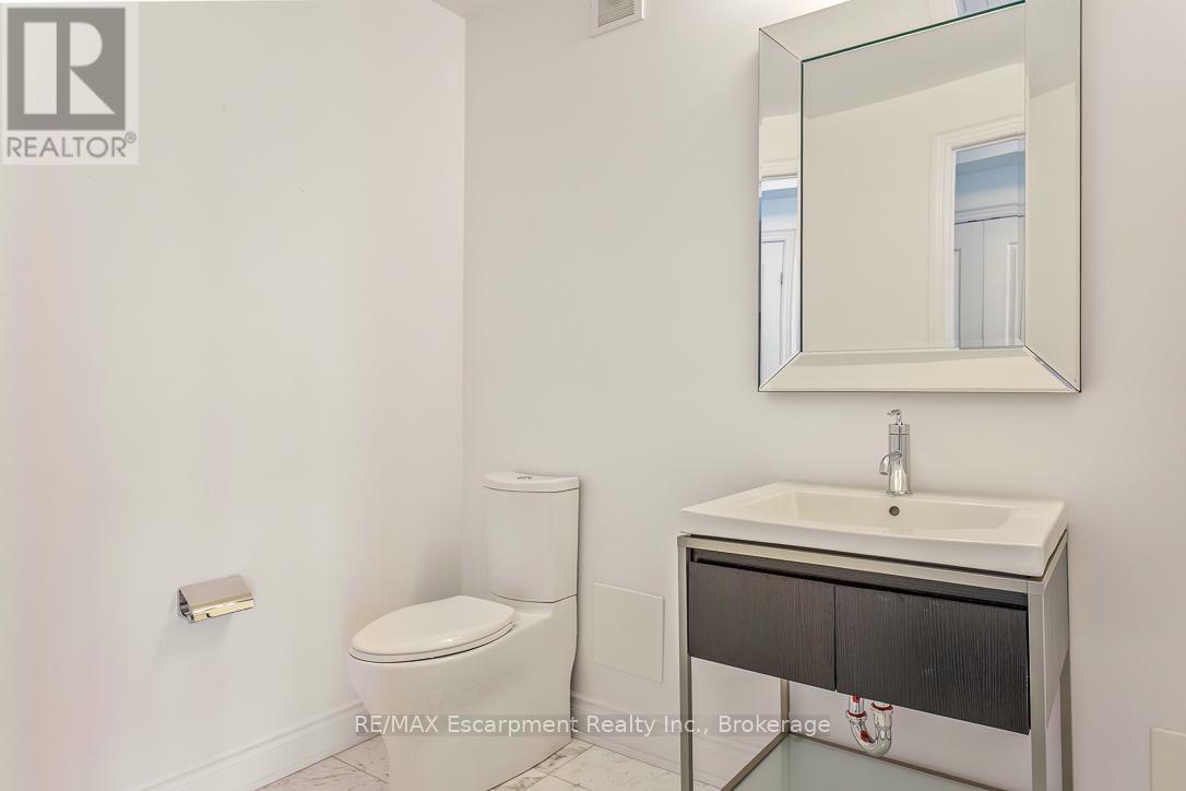 827 - 3500 Lakeshore Road W, Oakville, Ontario  L6L 0B4 - Photo 18 - W12985964