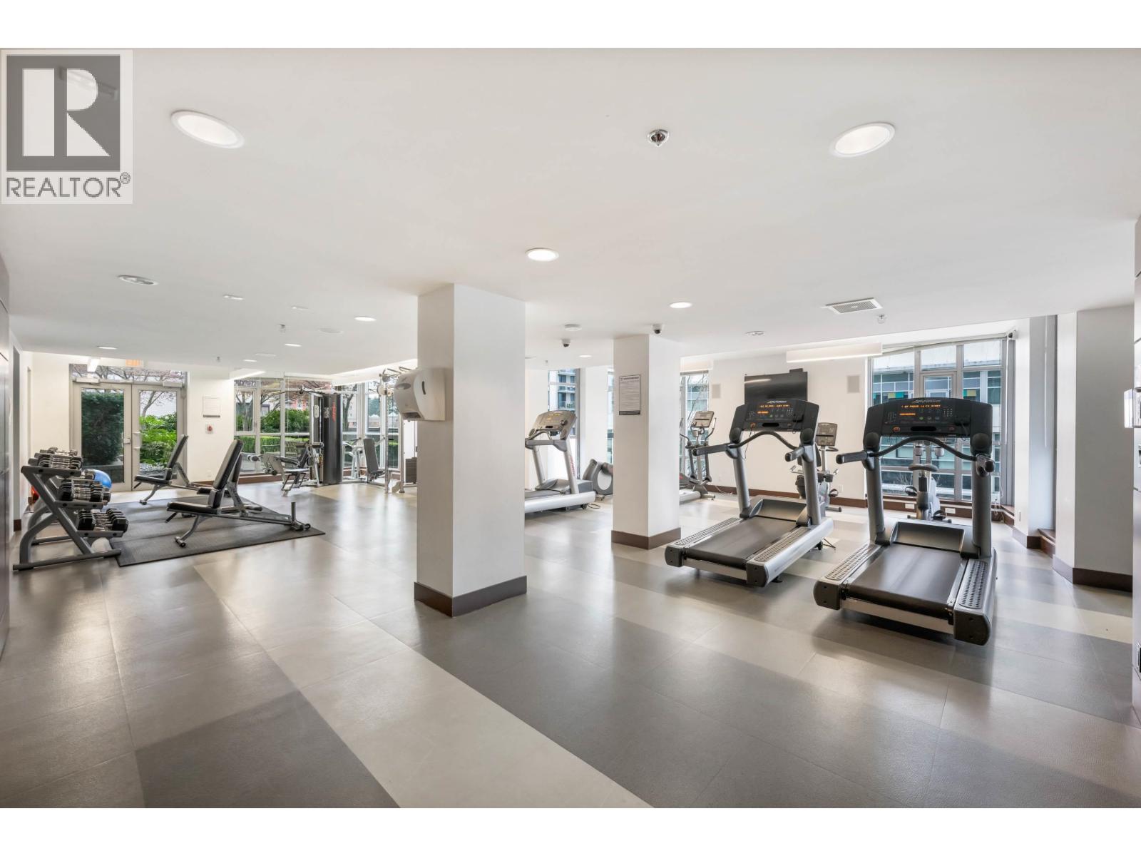 2301 3008 Glen Drive, Coquitlam, British Columbia  V3B 0J5 - Photo 21 - R3110522