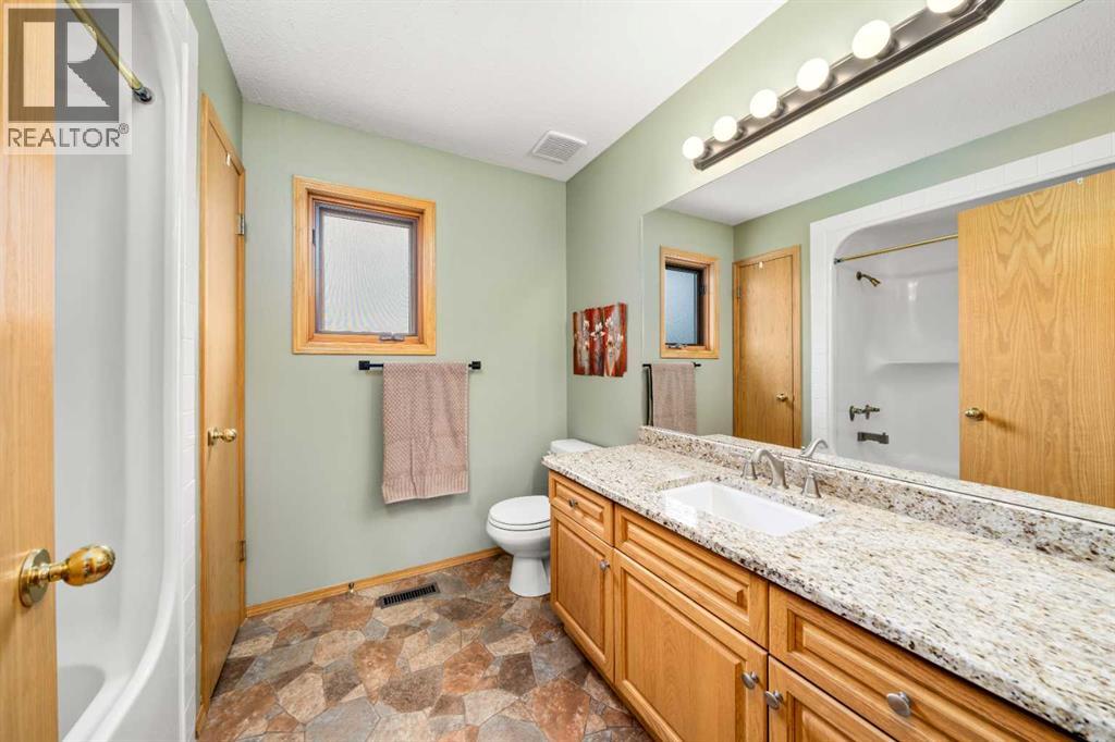 270168 Range Road 283, Rural Rocky View County, Alberta  T4A 2S9 - Photo 15 - A2271293