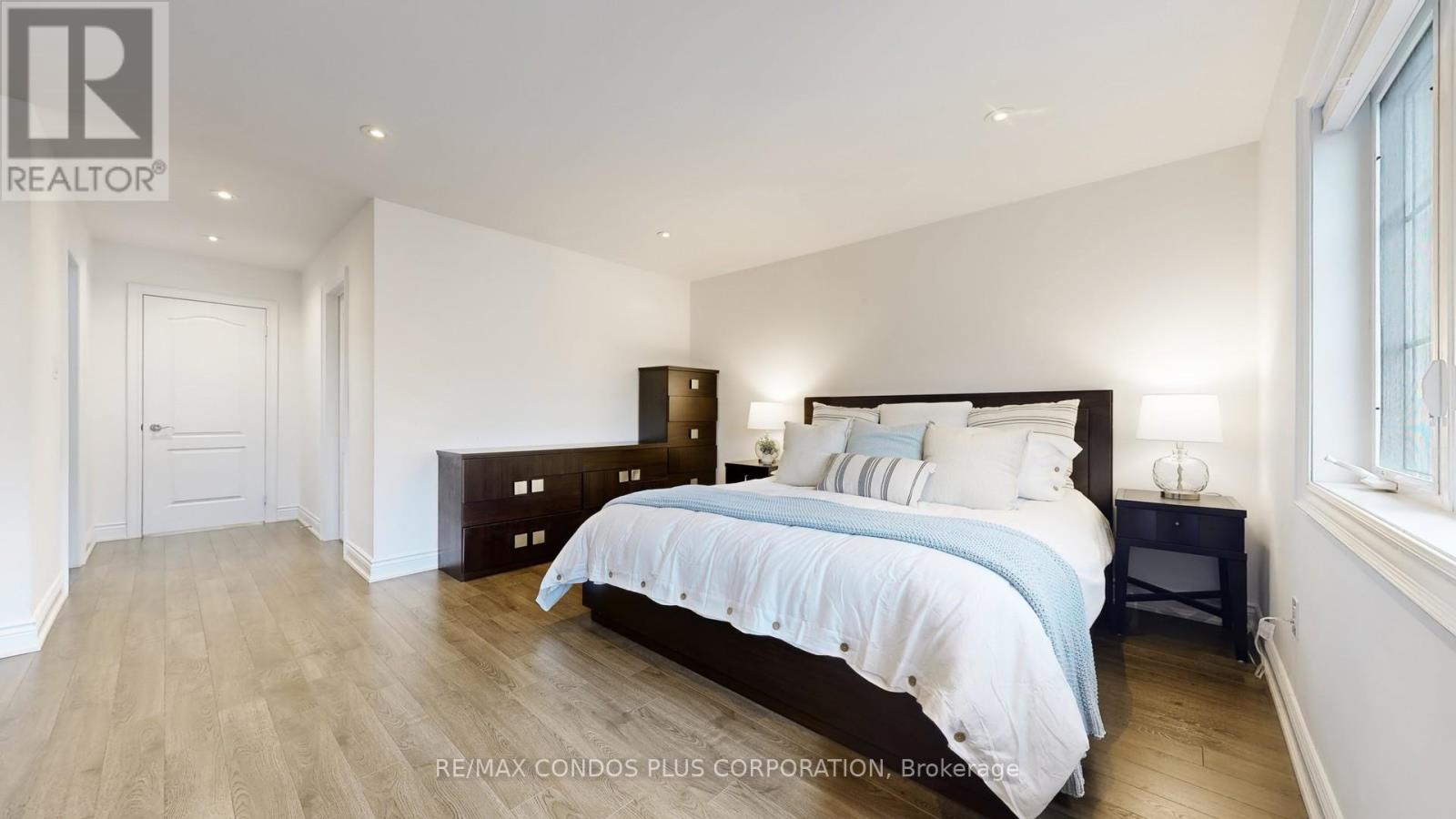 22 - 8777 Dufferin Street, Vaughan, Ontario  L4J 8W3 - Photo 25 - N12992548