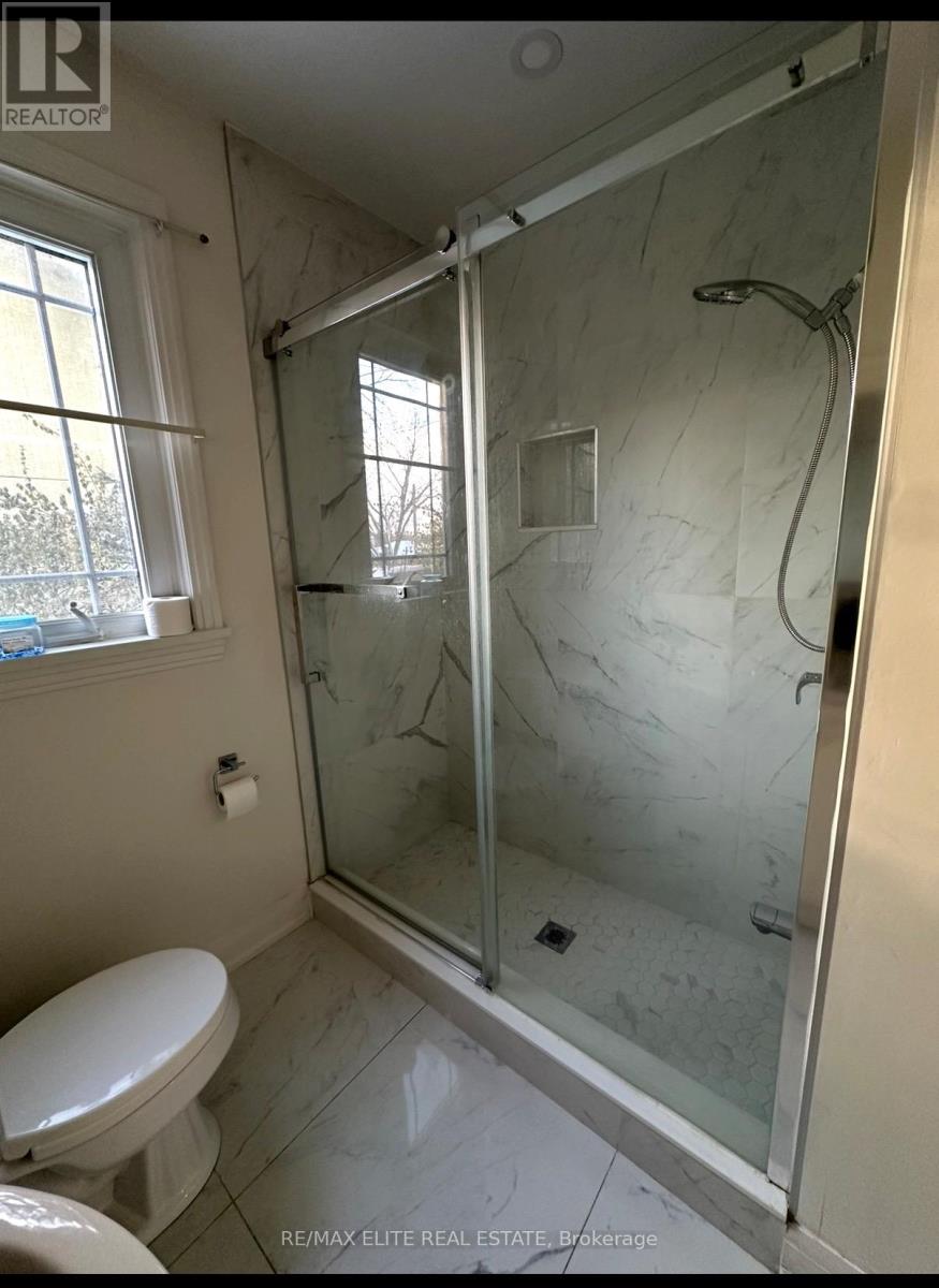 769 Arthur Street, Newmarket, Ontario  L3Y 1S4 - Photo 13 - N12992598