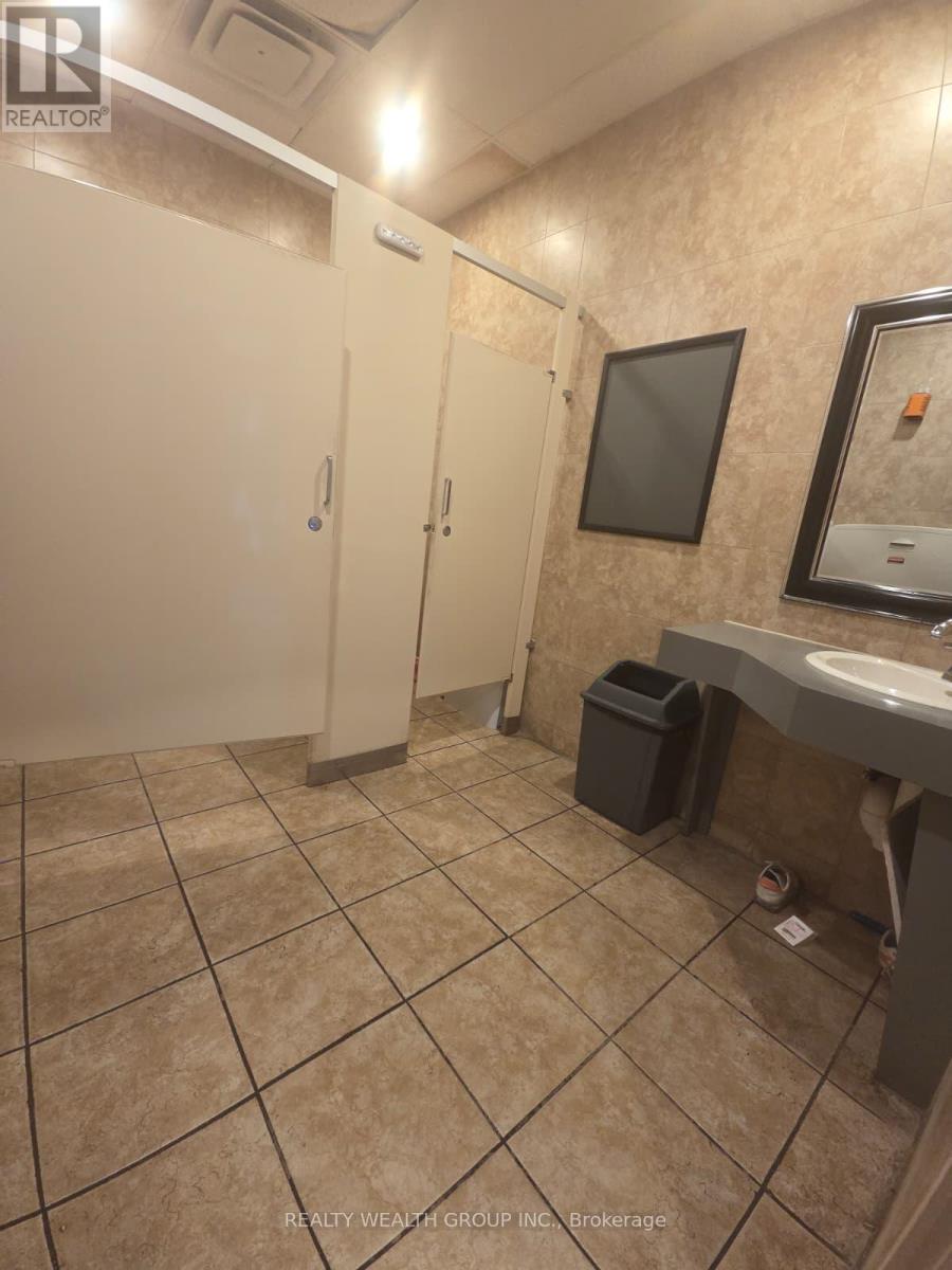 13237 Yonge Street, Richmond Hill, Ontario  L4E 1B6 - Photo 11 - N12992636