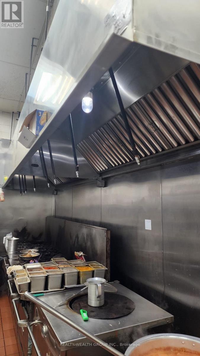 13237 Yonge Street, Richmond Hill, Ontario  L4E 1B6 - Photo 7 - N12992636