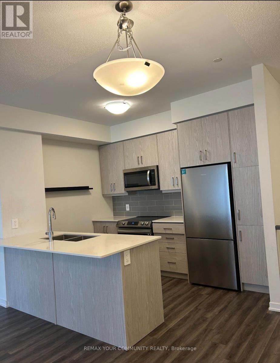 93 - 39 Honeycrisp Crescent, Vaughan, Ontario  L4K 0N6 - Photo 4 - N12992646