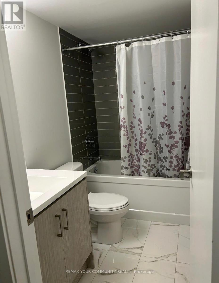 93 - 39 Honeycrisp Crescent, Vaughan, Ontario  L4K 0N6 - Photo 6 - N12992646