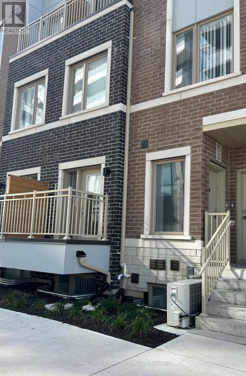 93 - 39 Honeycrisp Crescent, Vaughan, Ontario  L4K 0N6 - Photo 7 - N12992646