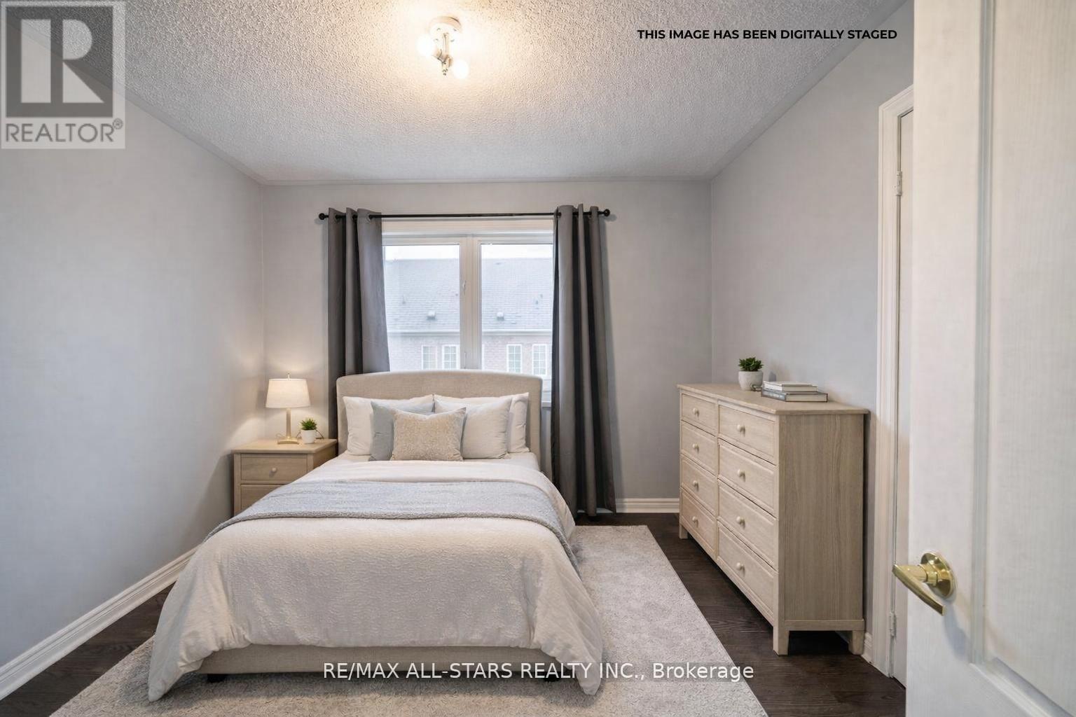 138 Yakefarm Boulevard, Whitchurch-Stouffville, Ontario  L4A 0R8 - Photo 25 - N12992682