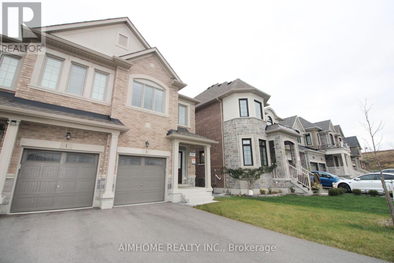 3 Terrain Court, East Gwillimbury, Ontario  L9N 0T2 - Photo 3 - N12992712