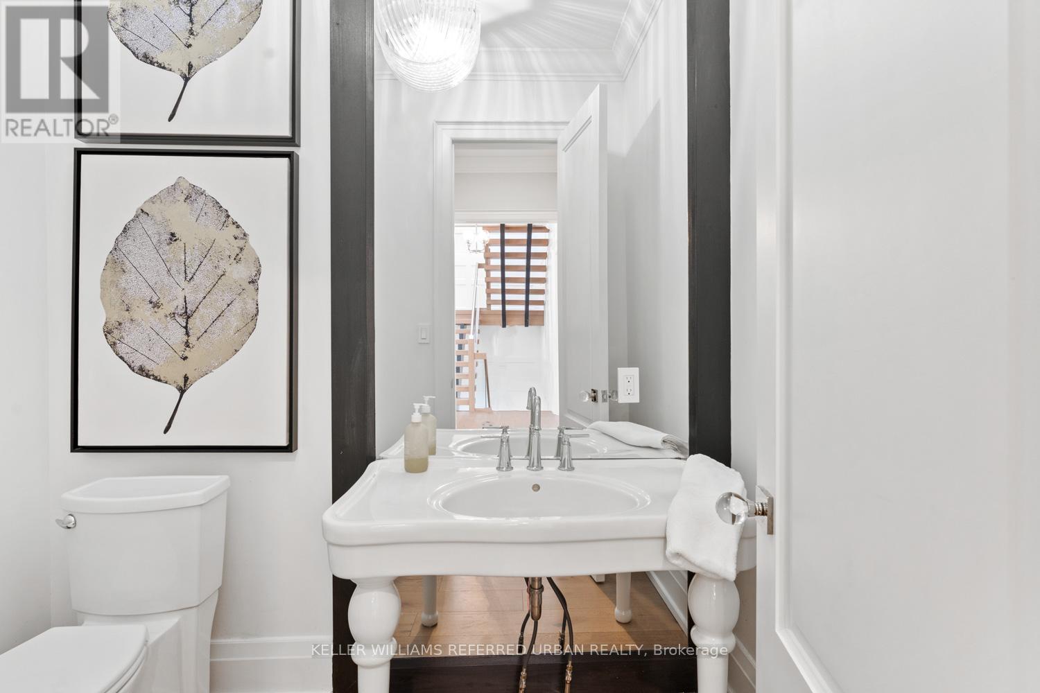 197 Sherwood Place, Newmarket, Ontario  L3Y 8E5 - Photo 17 - N12992770