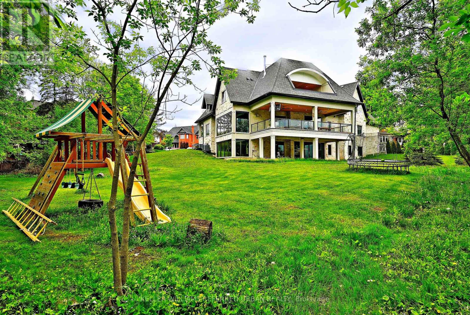 197 Sherwood Place, Newmarket, Ontario  L3Y 8E5 - Photo 49 - N12992770