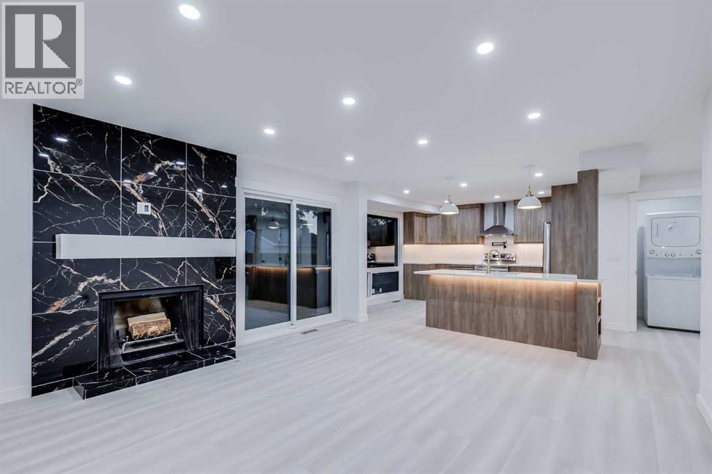 116 Deer Run Close Se, Calgary, Alberta  T2J 5P5 - Photo 10 - A2285575