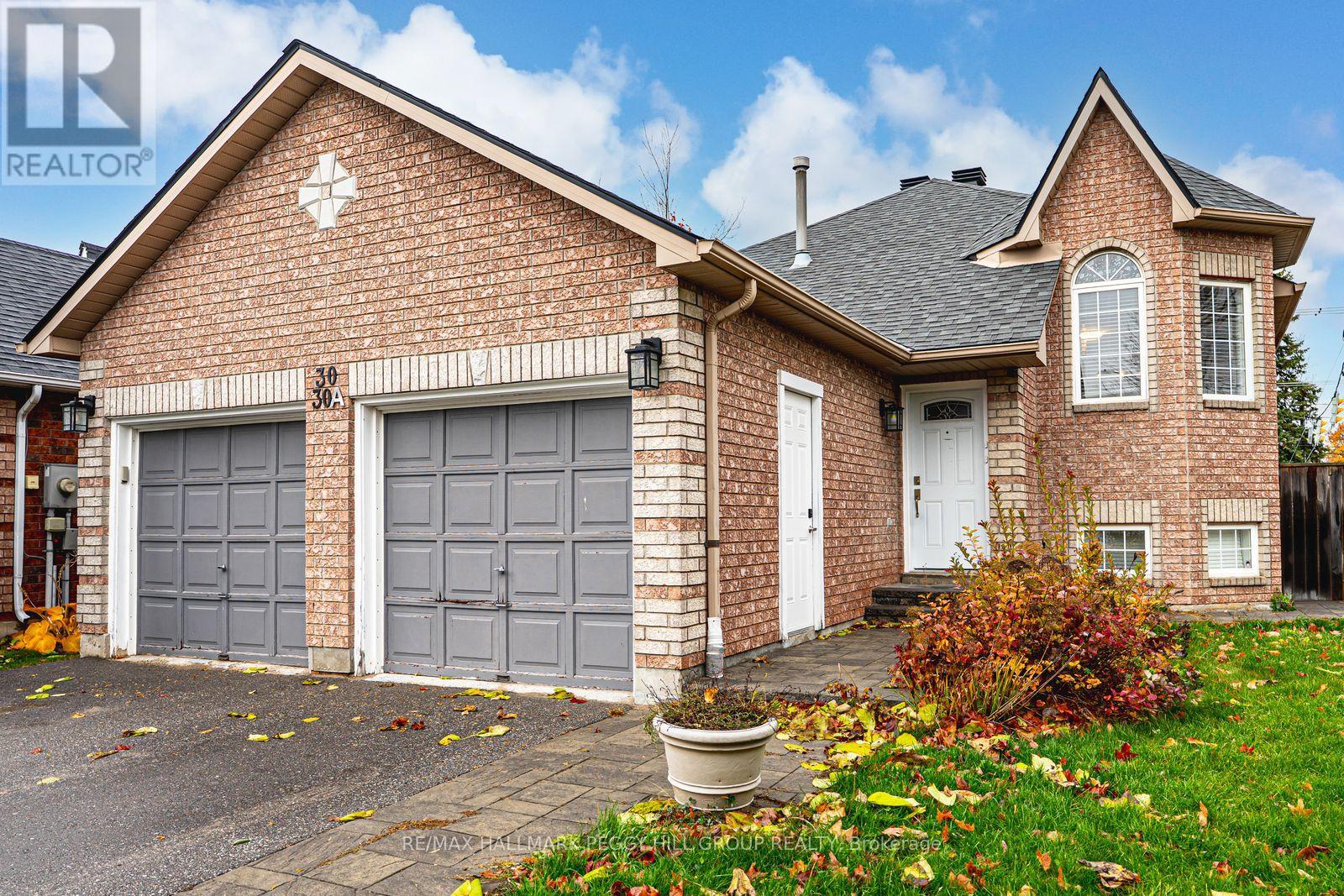 30 HEWITT PLACE, Barrie, Ontario