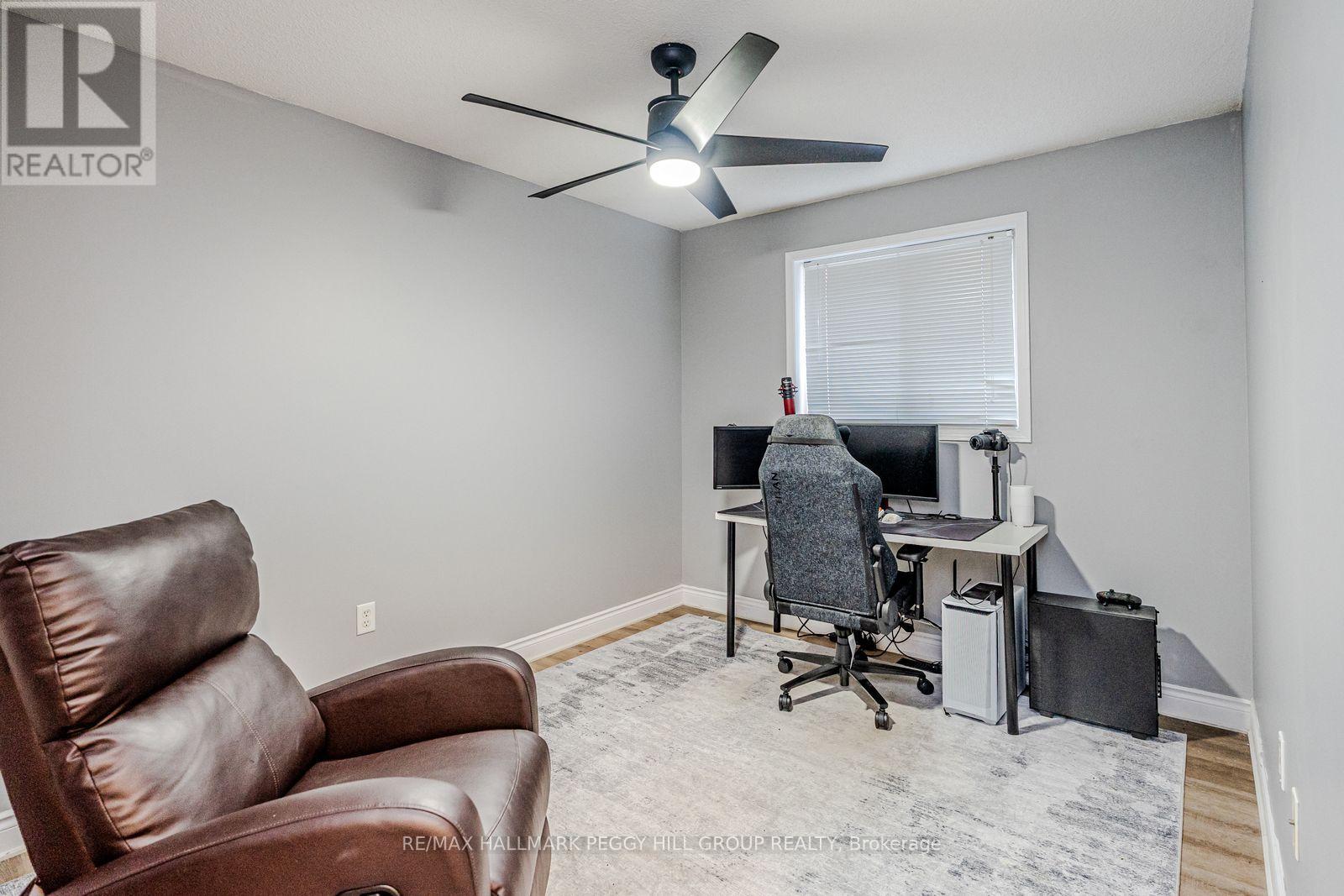 30 Hewitt Place, Barrie (Georgian Drive), Ontario  L4M 7B3 - Photo 7 - S12992710