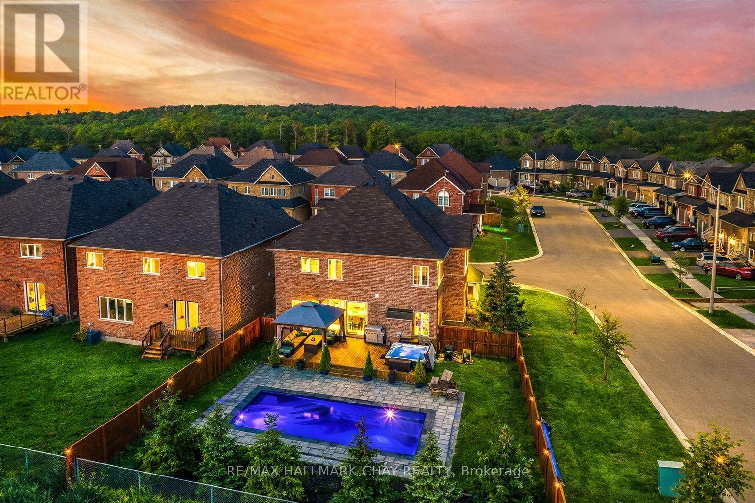 2 Cypress Point Street, Barrie, Ontario  L4N 6J9 - Photo 2 - S12992724