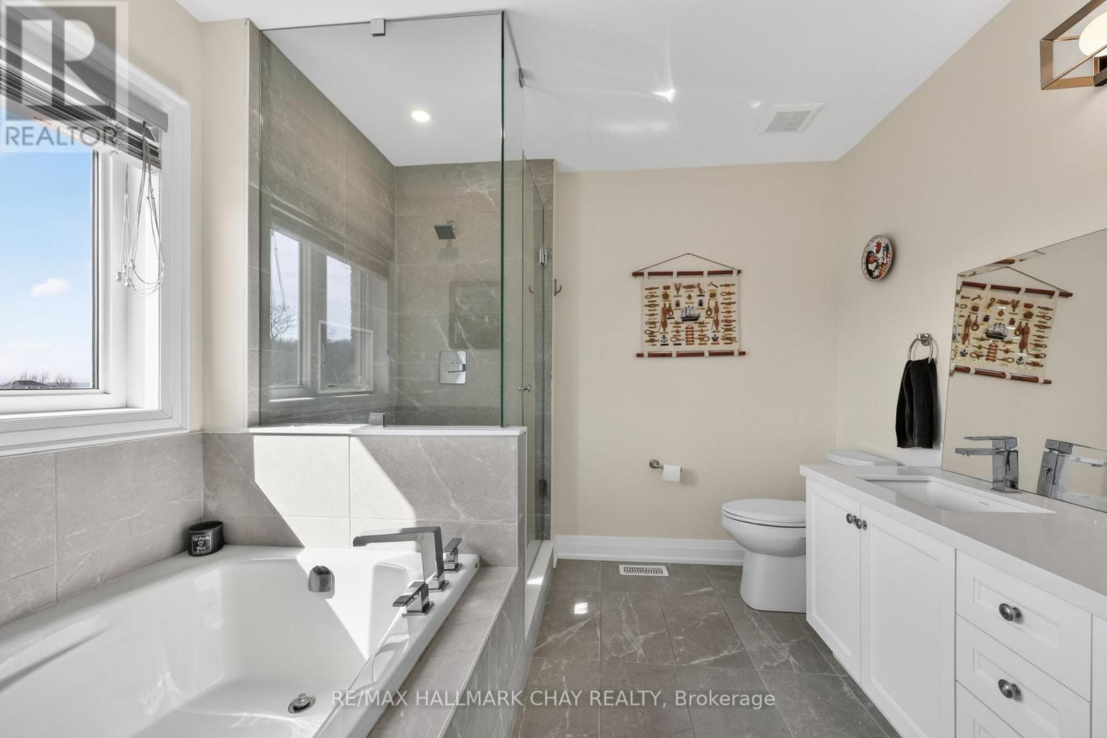 2 Cypress Point Street, Barrie, Ontario  L4N 6J9 - Photo 23 - S12992724