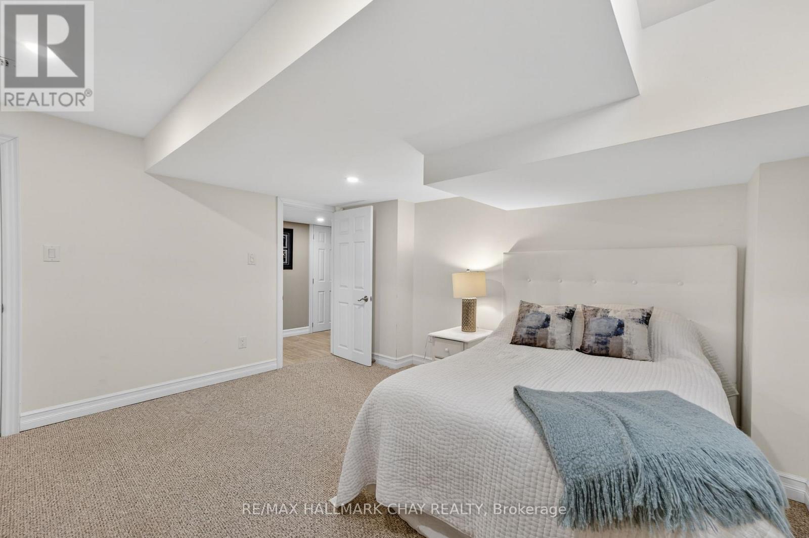 2 Cypress Point Street, Barrie, Ontario  L4N 6J9 - Photo 41 - S12992724