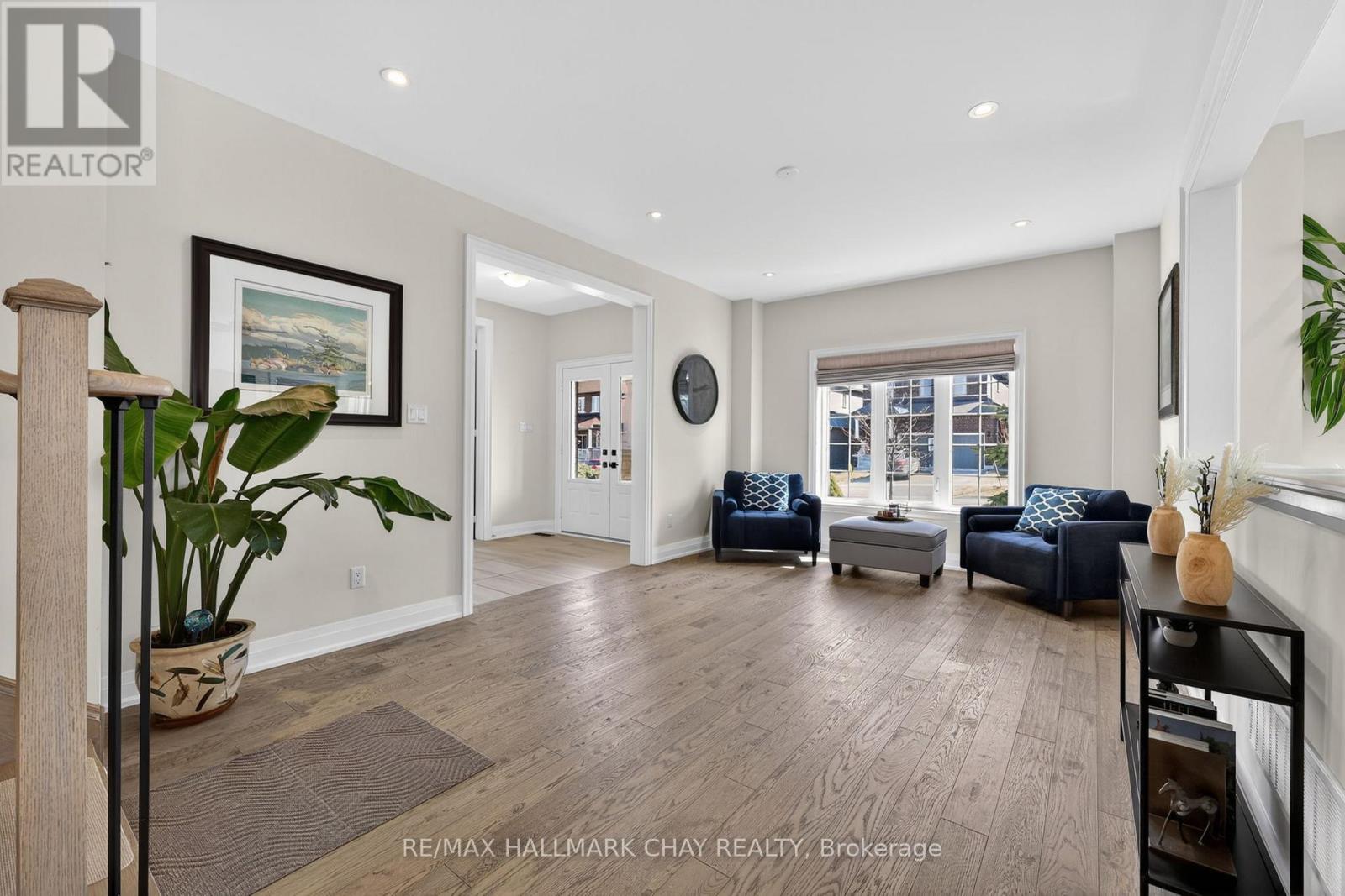 2 Cypress Point Street, Barrie, Ontario  L4N 6J9 - Photo 7 - S12992724