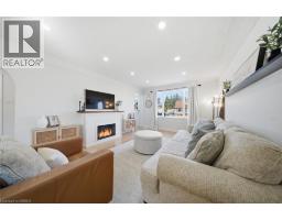 31 WILLOW Drive, Brantford, Ontario