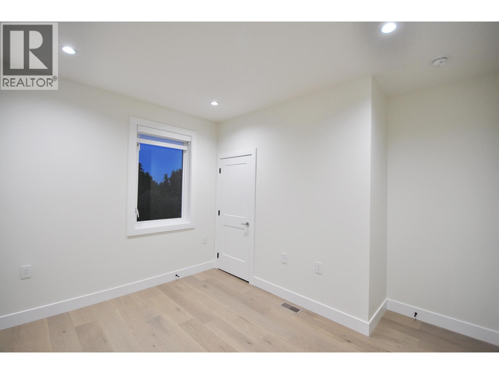 104 1138 Dansey Avenue, Coquitlam, British Columbia  V3K 3H4 - Photo 34 - R3090693