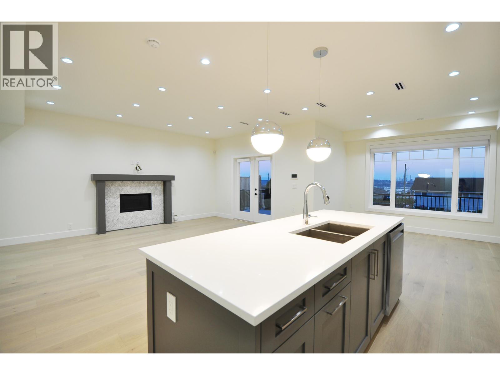 104 1138 Dansey Avenue, Coquitlam, British Columbia  V3K 3H4 - Photo 11 - R3090693