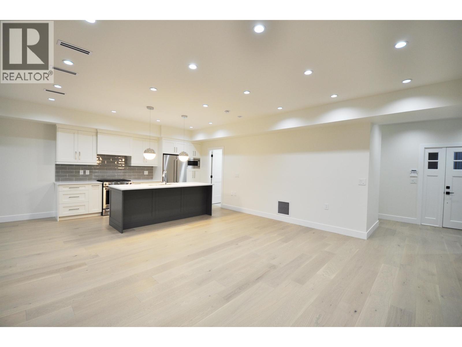 104 1138 Dansey Avenue, Coquitlam, British Columbia  V3K 3H4 - Photo 10 - R3090693