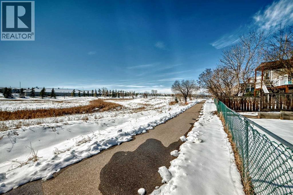 47 Silver Creek Boulevard NW, Airdrie, Alberta  T4B 2P6 - Photo 30 - A2298960