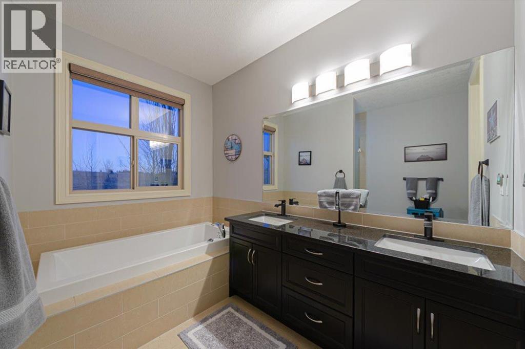 115 Montclair Place, Rural Rocky View County, Alberta  T4C 0A7 - Photo 23 - A2299384