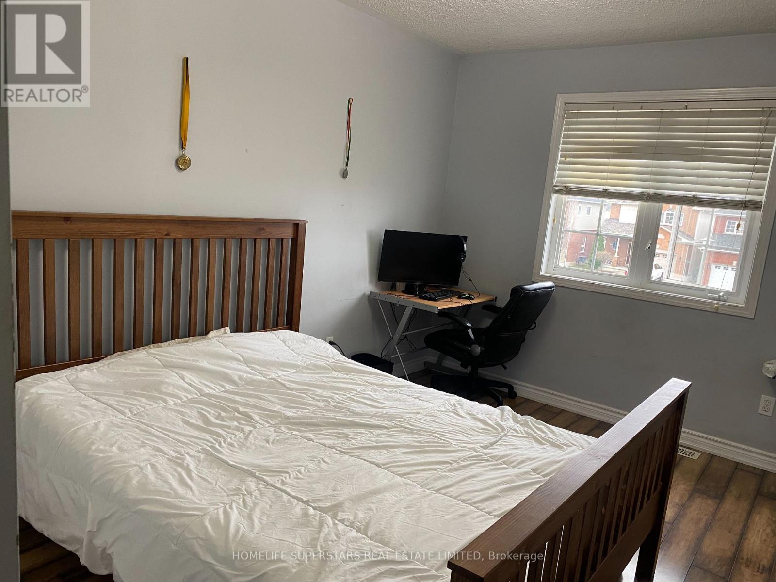 1316 Macinally Court, Oshawa, Ontario  L1K 0B6 - Photo 12 - E12965356