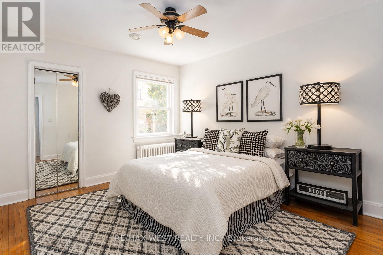 3 Glenroy Avenue, Toronto, Ontario  M8Y 2L9 - Photo 9 - W12861132